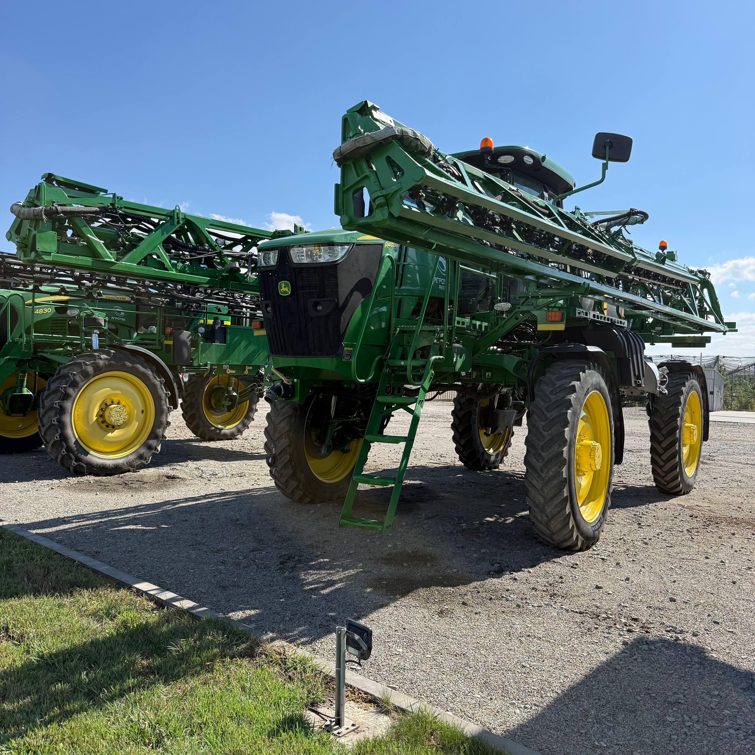 Опрыскиватель John Deere - R4038, 2021