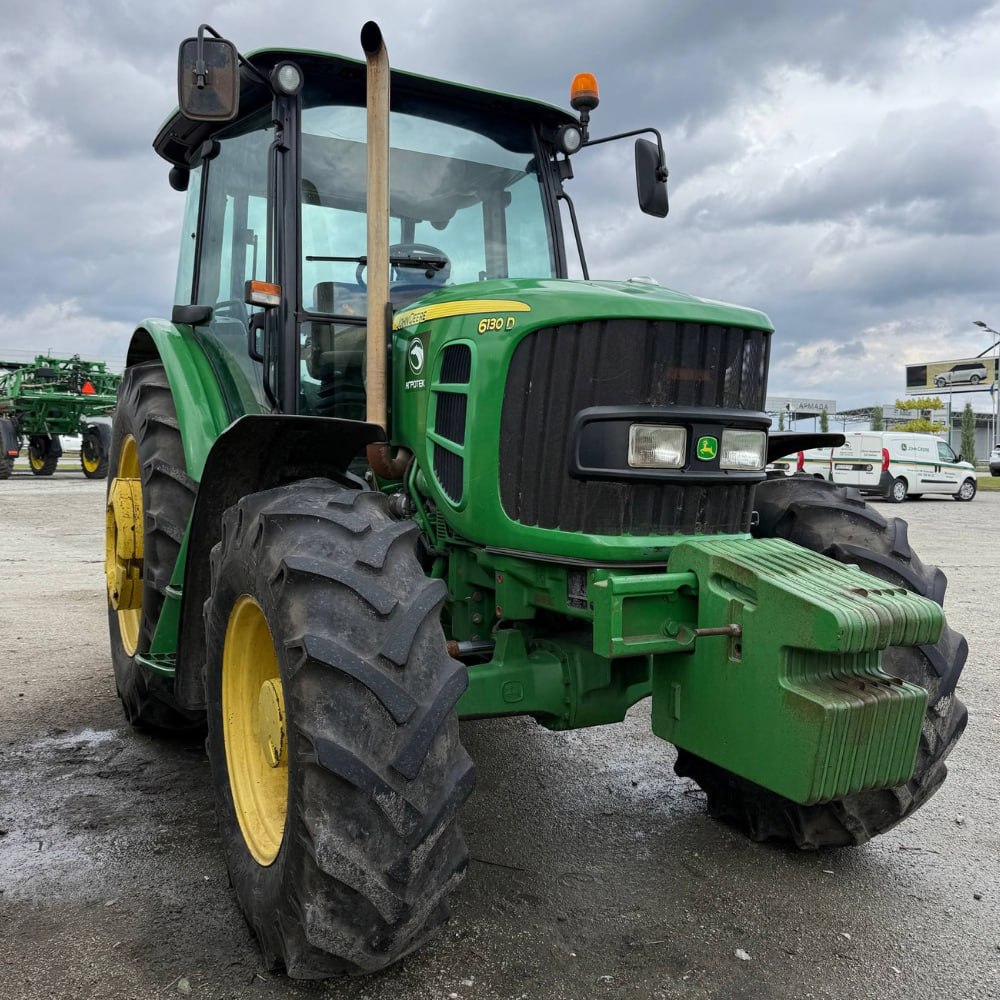 Трактор John Deere - 6130D, 2012