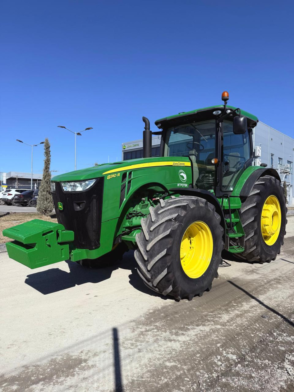 Трактор John Deere - 8310R, 2013