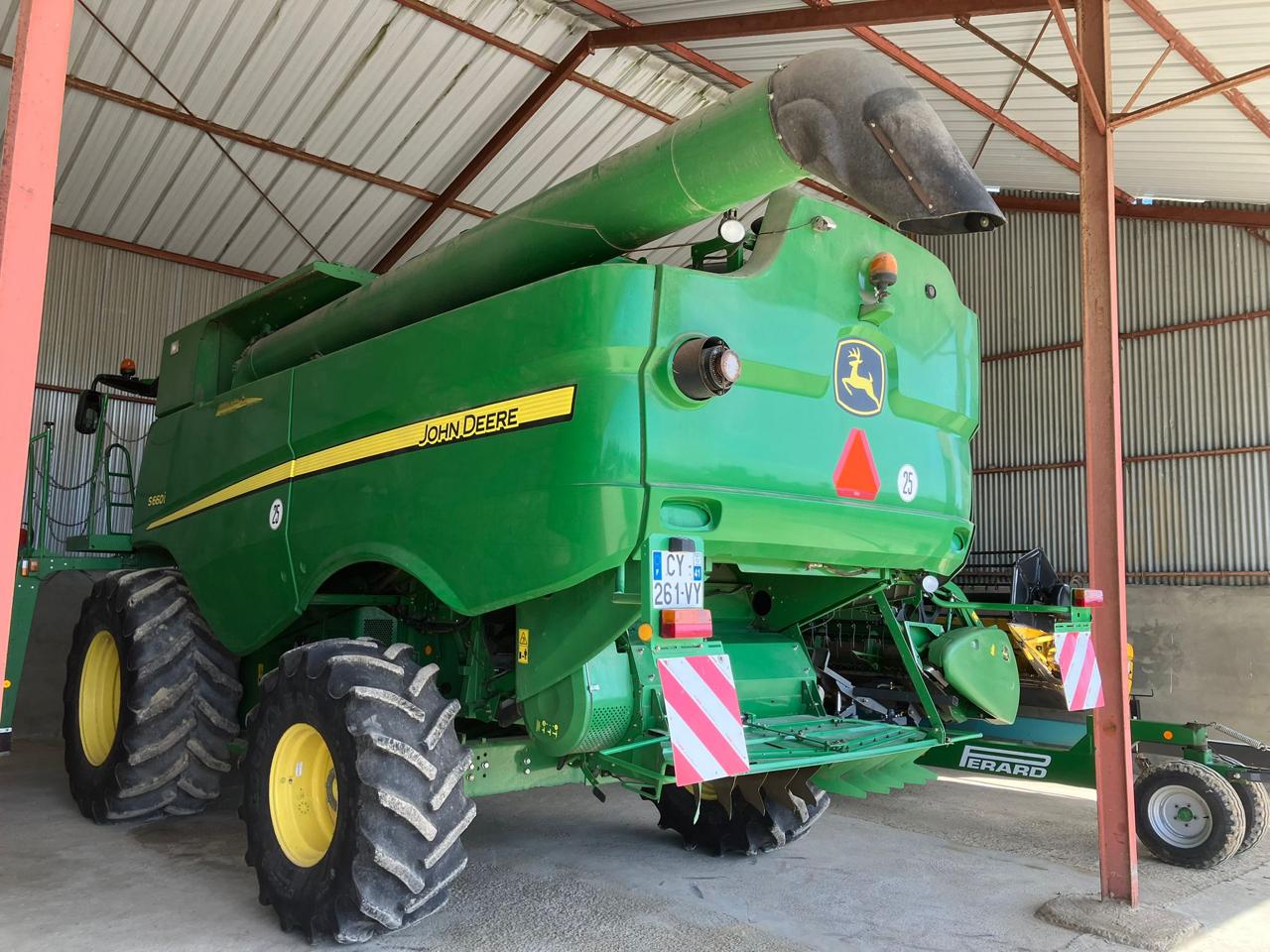 Комбайн John Deere - S660i, 2012 + жниварка,  візок