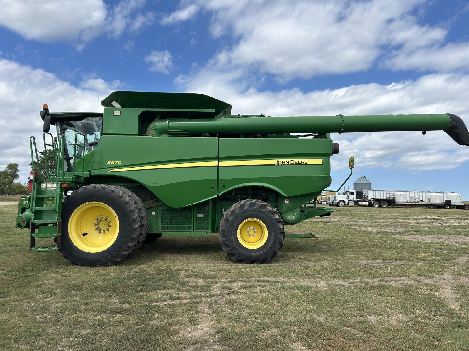 Комбайн John Deere - S670, 2014