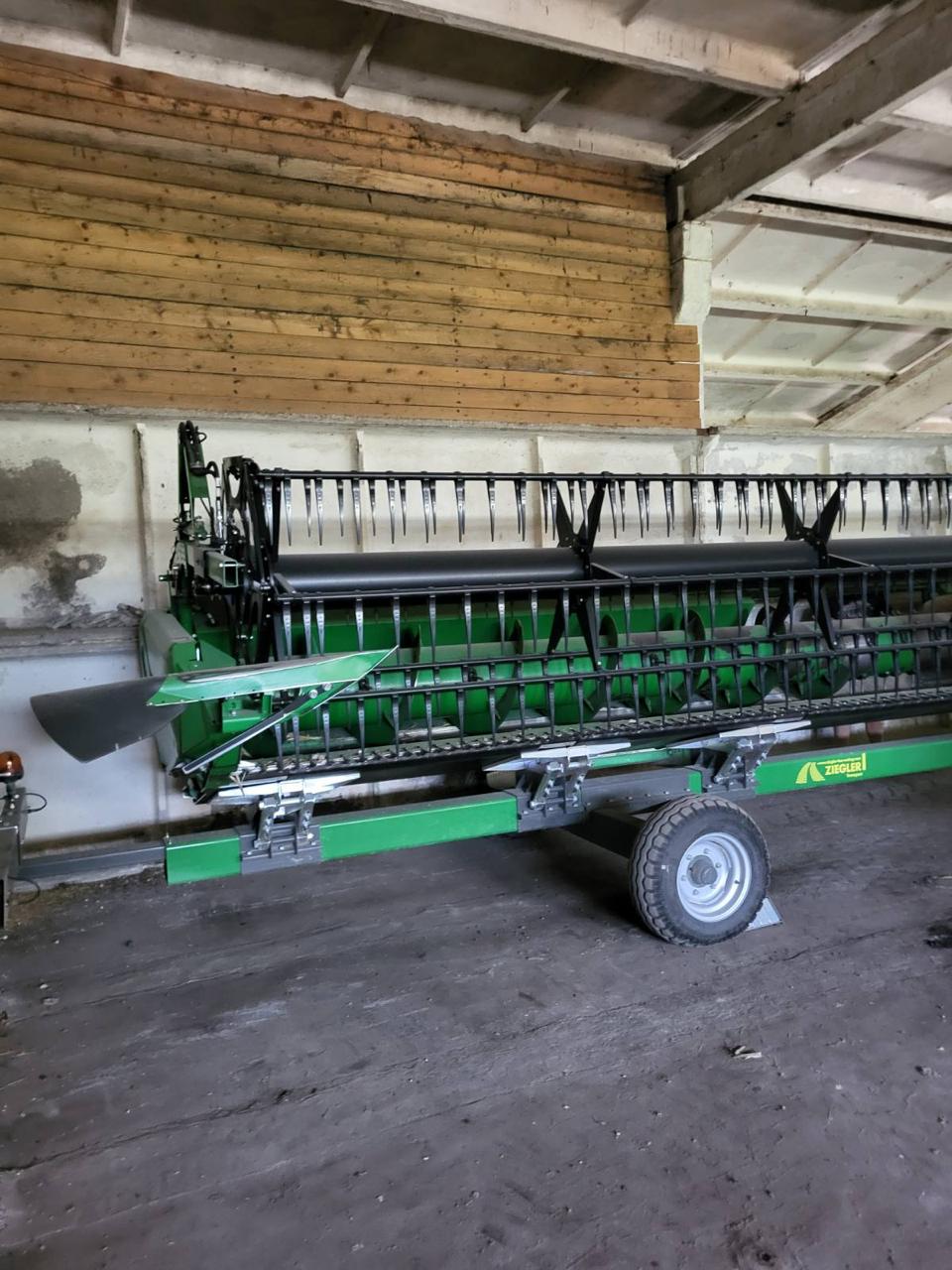 Комбайн John Deere - S780, 2022 (+ жниварка, візок)