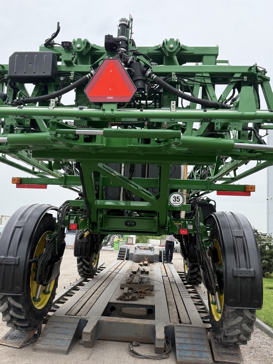 Обприскувач John Deere - R4038, 2014