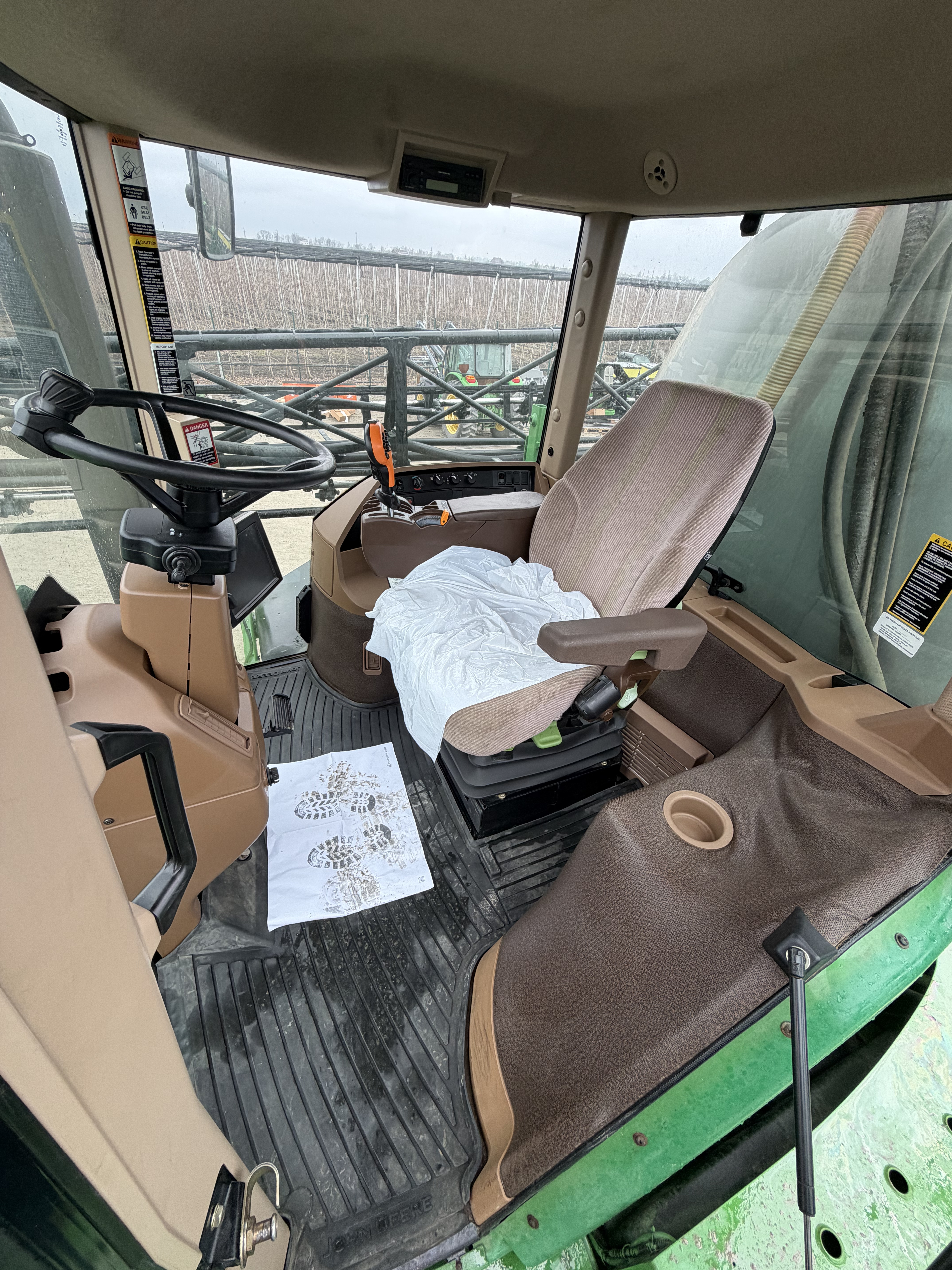 Опрыскиватель John Deere - 4830, 2011