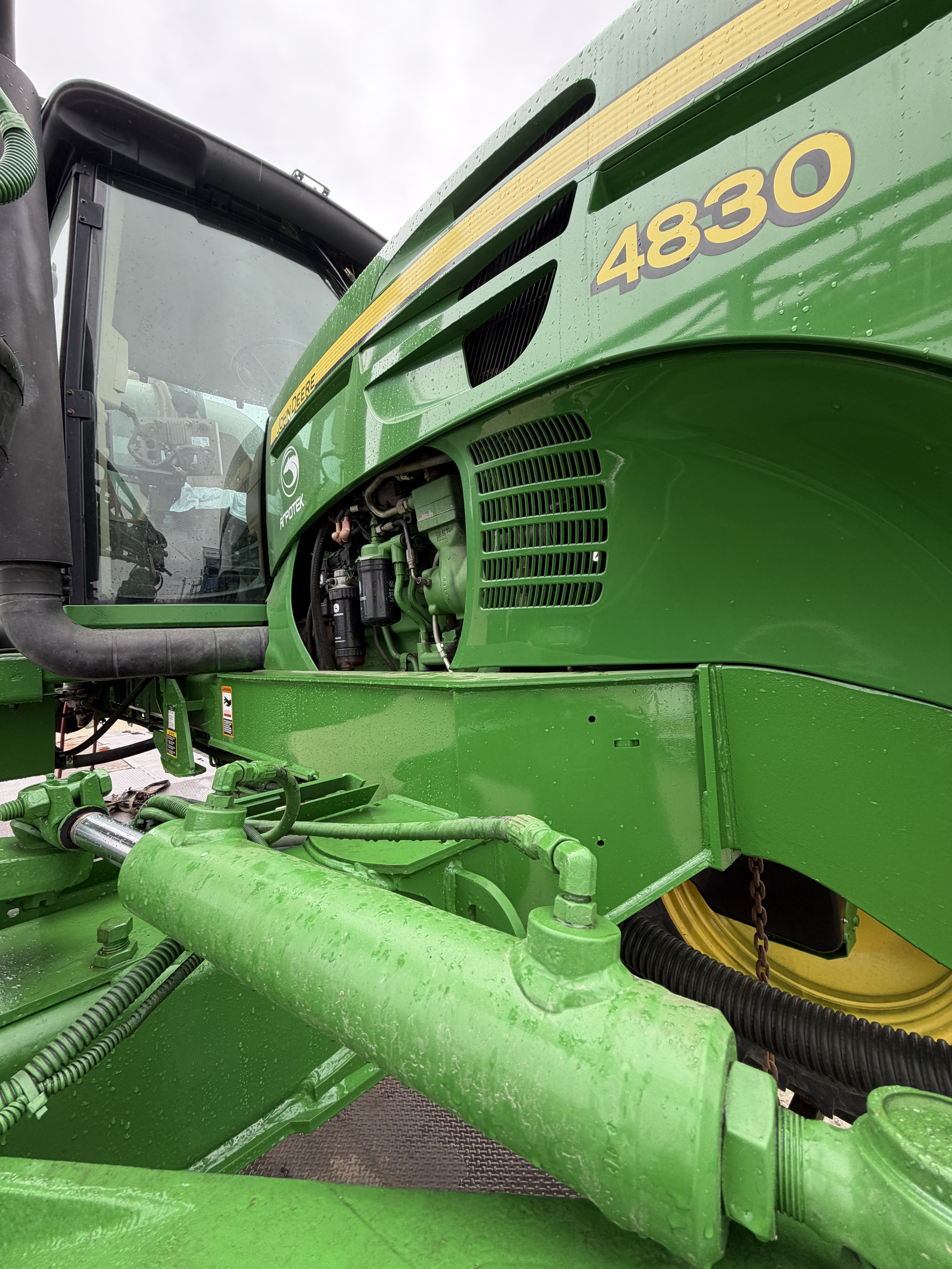 Опрыскиватель John Deere - 4830, 2011