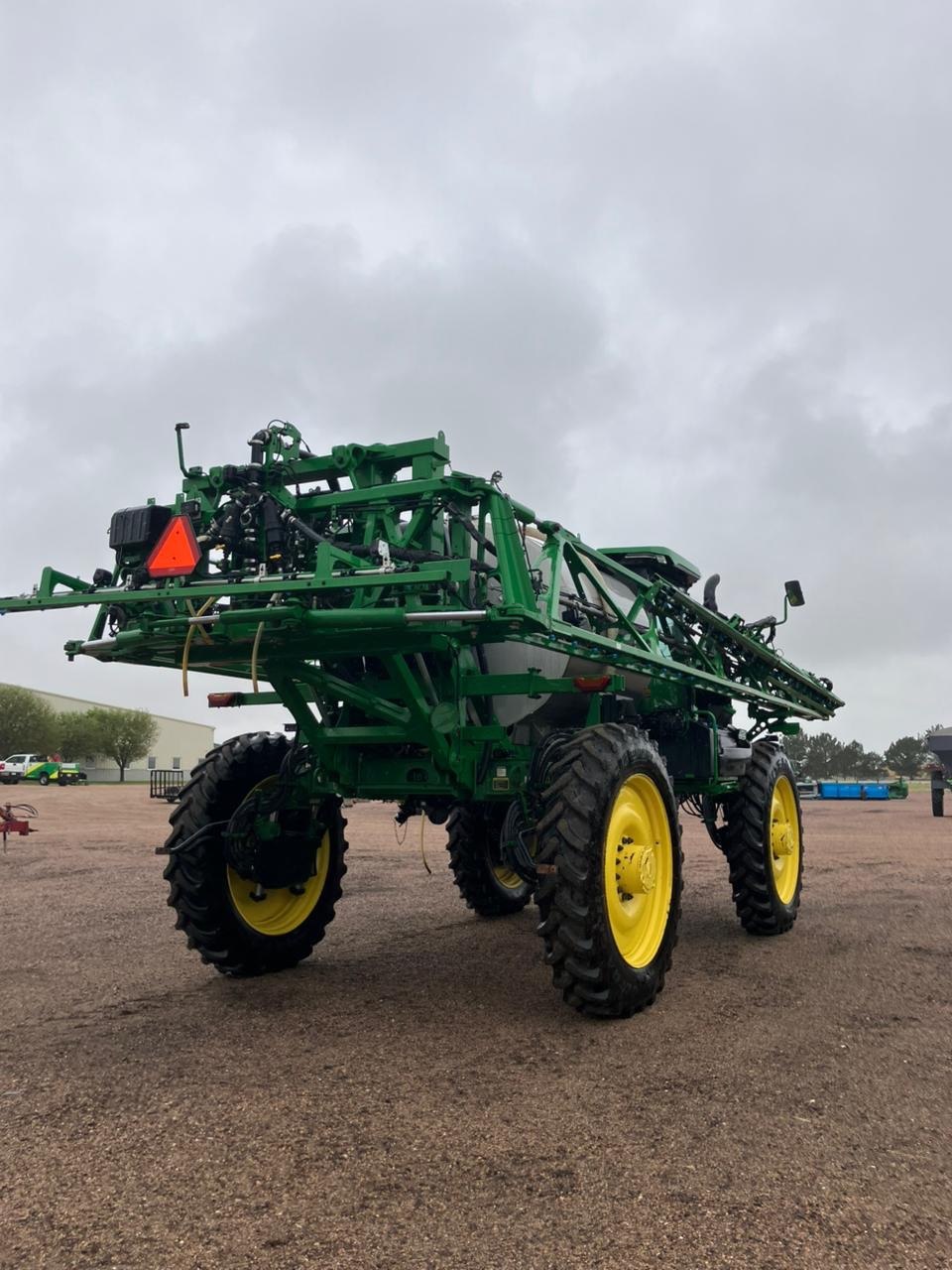 Опрыскиватель John Deere - 412R, 2022