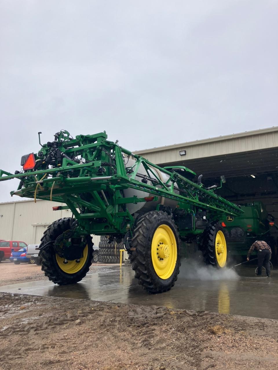 Опрыскиватель John Deere - 412R, 2022