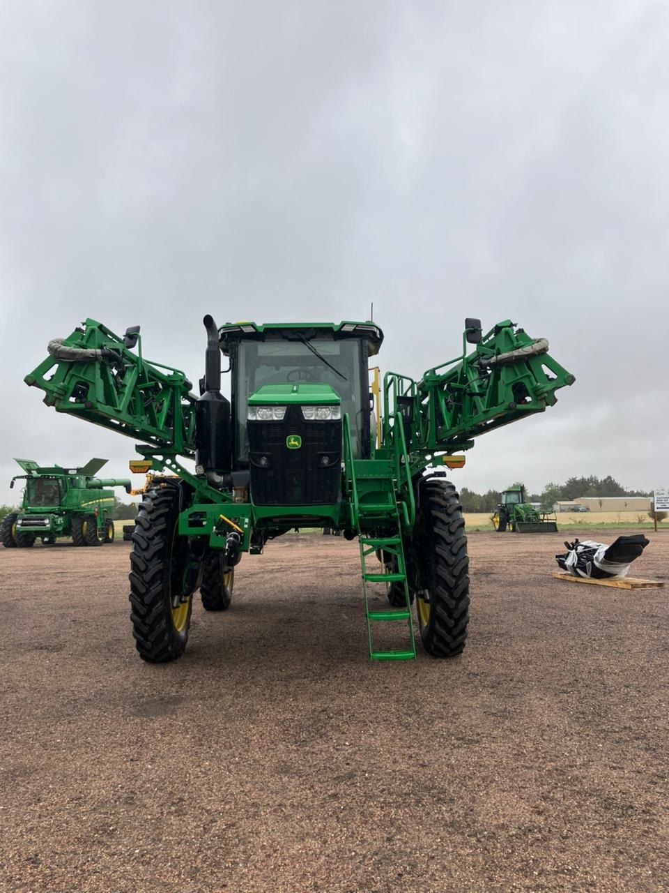 Опрыскиватель John Deere - 412R, 2022