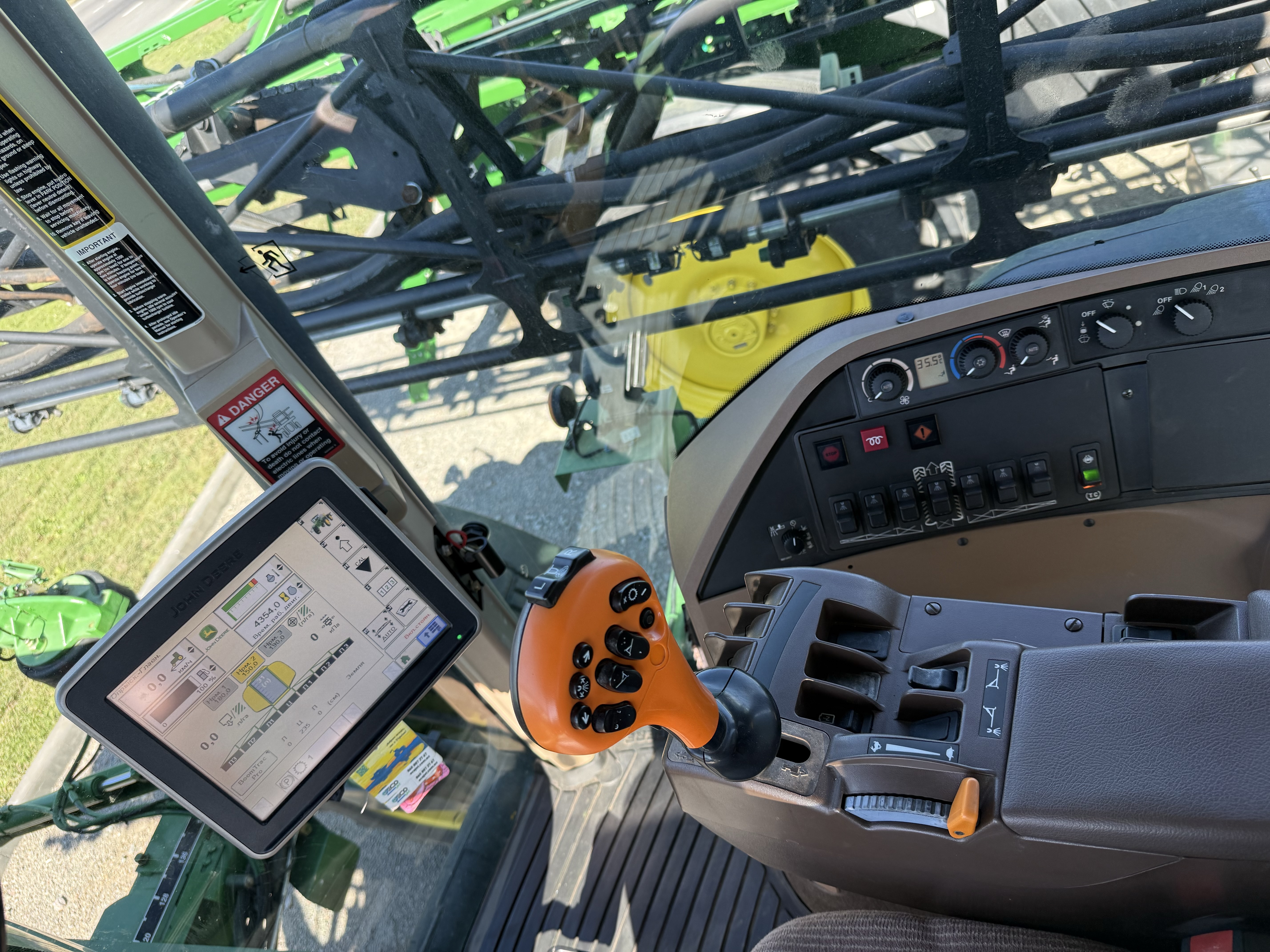Опрыскиватель John Deere - 4830, 2012