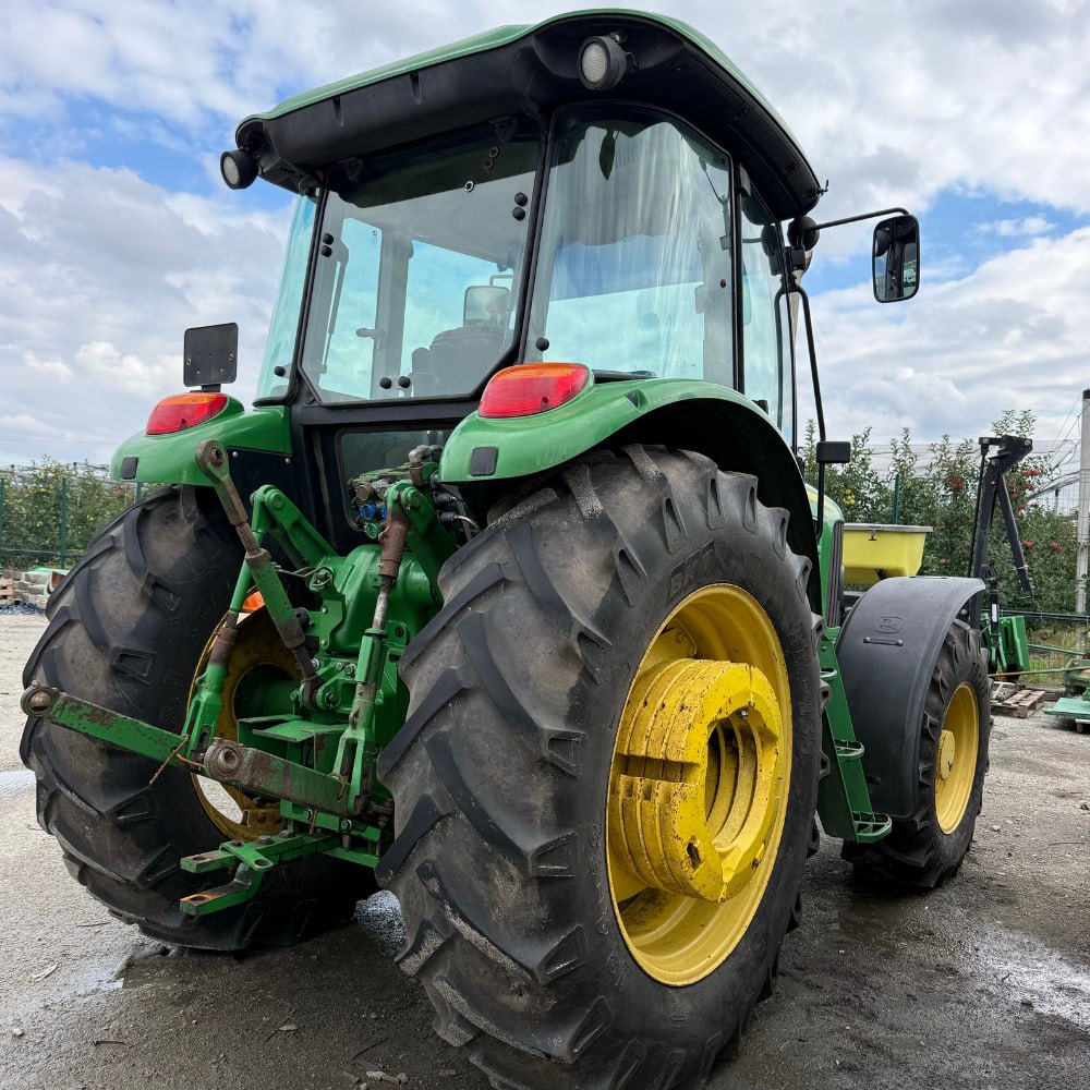 Трактор John Deere - 6130D, 2012