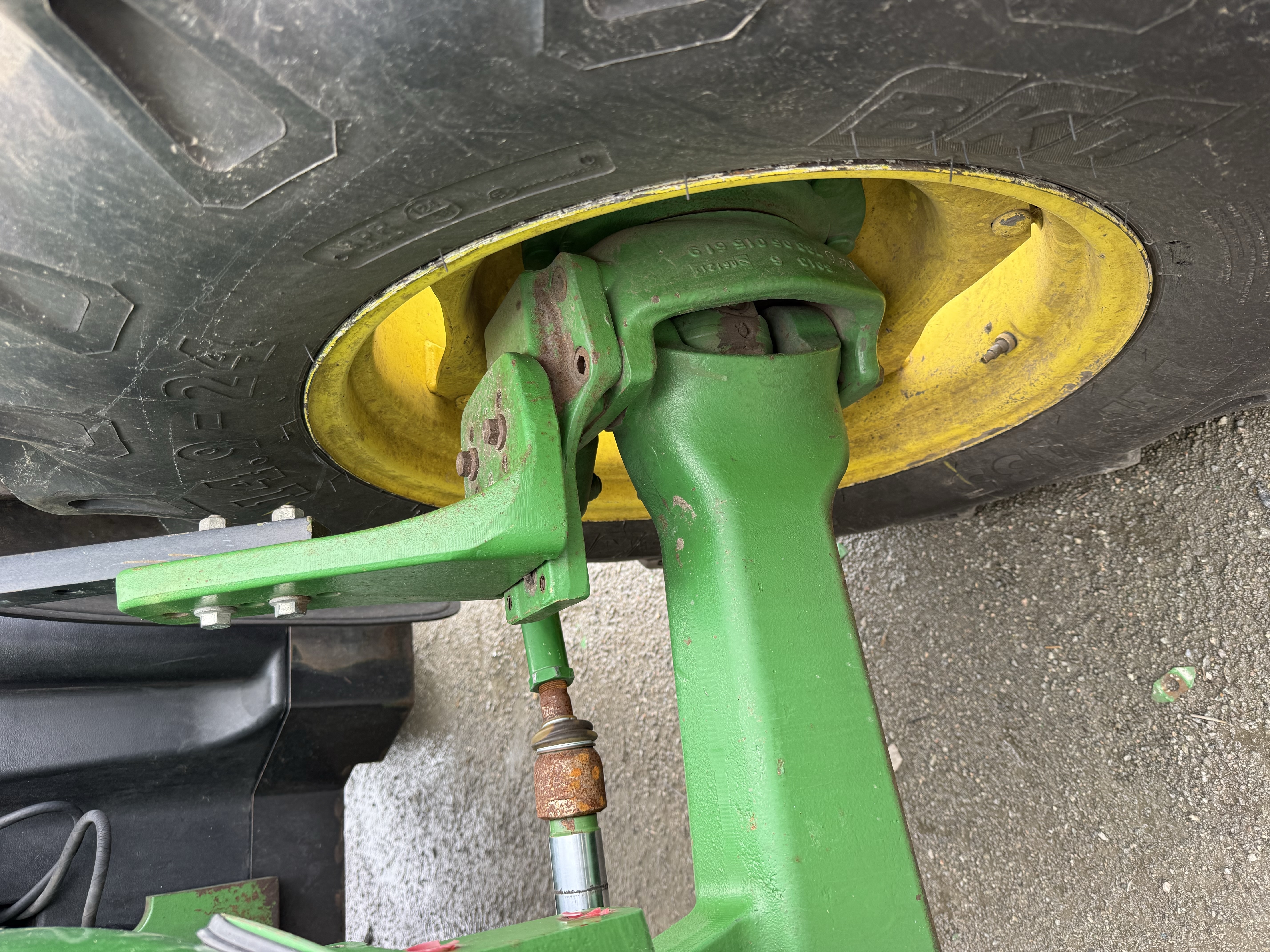 Трактор John Deere - 6130D, 2012
