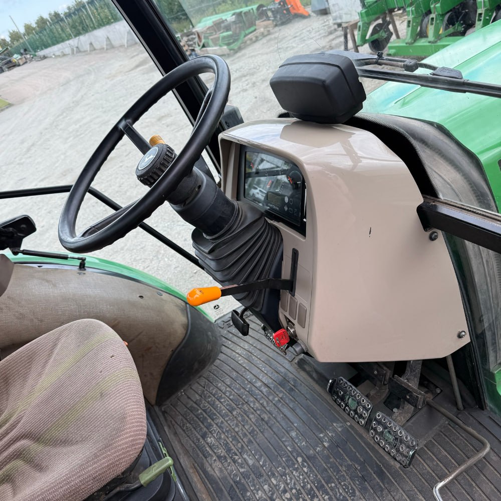 Трактор John Deere - 6130D, 2012