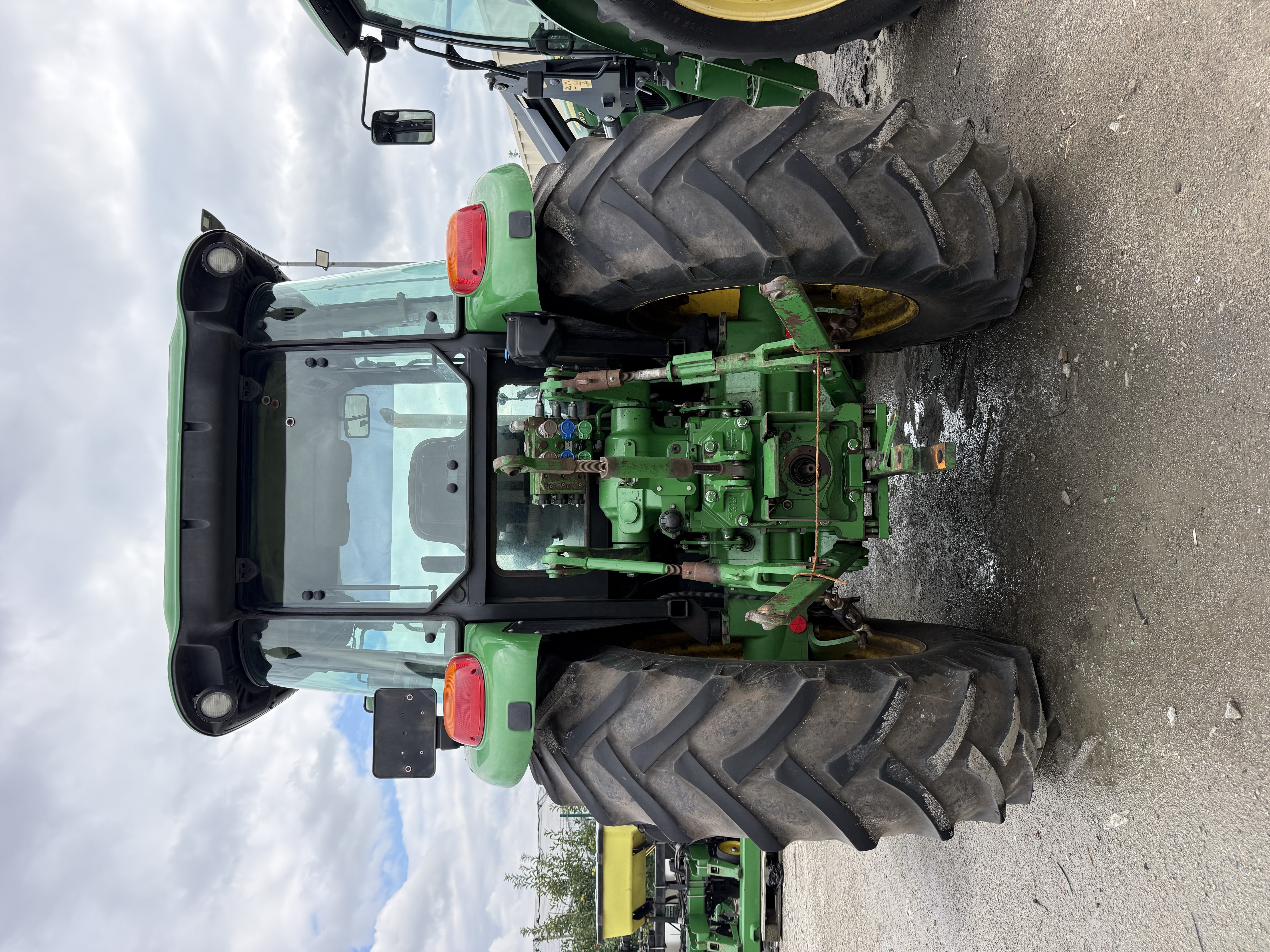 Трактор John Deere - 6130D, 2012