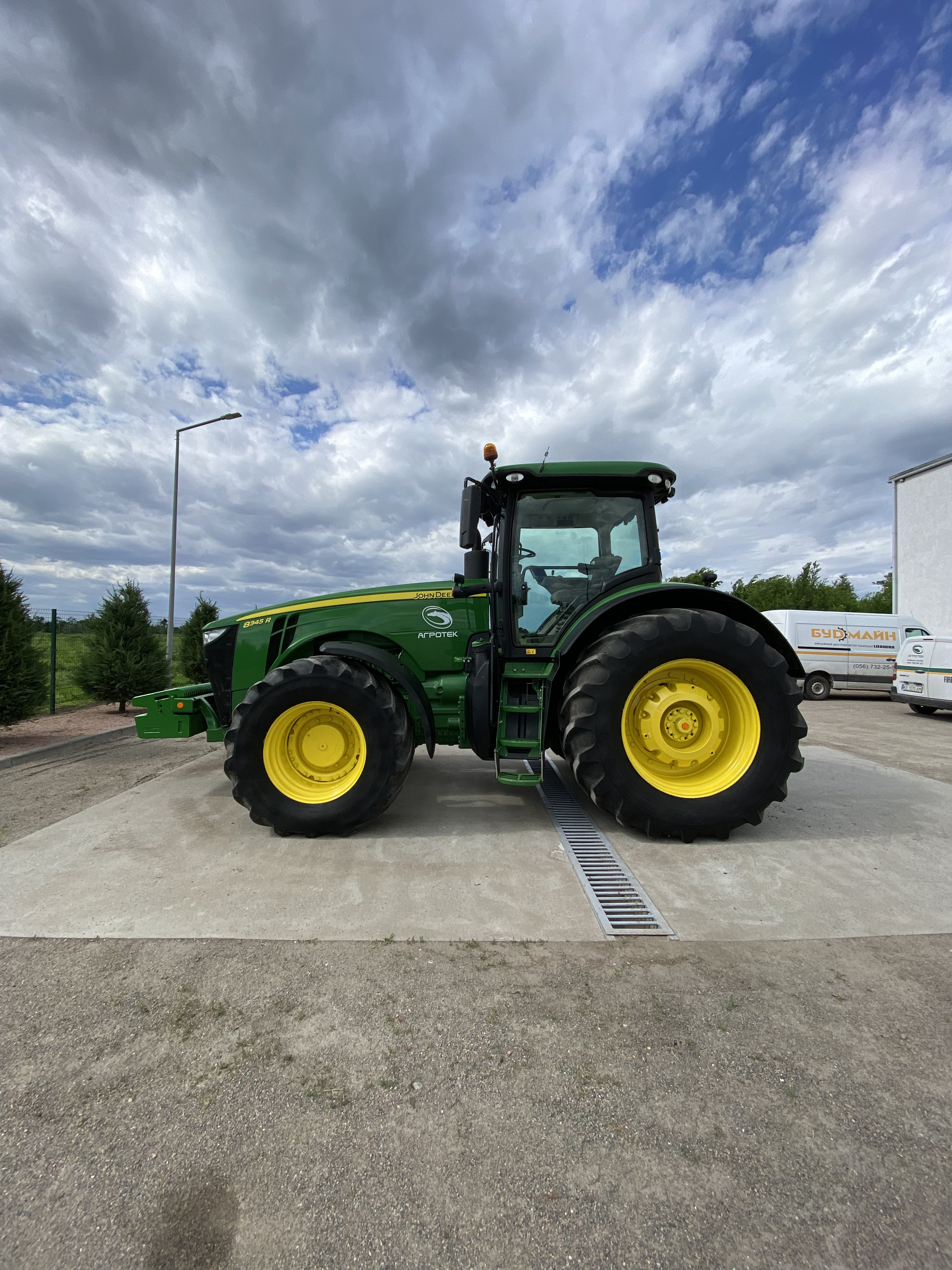 Трактор John Deere - 8345R, 2019