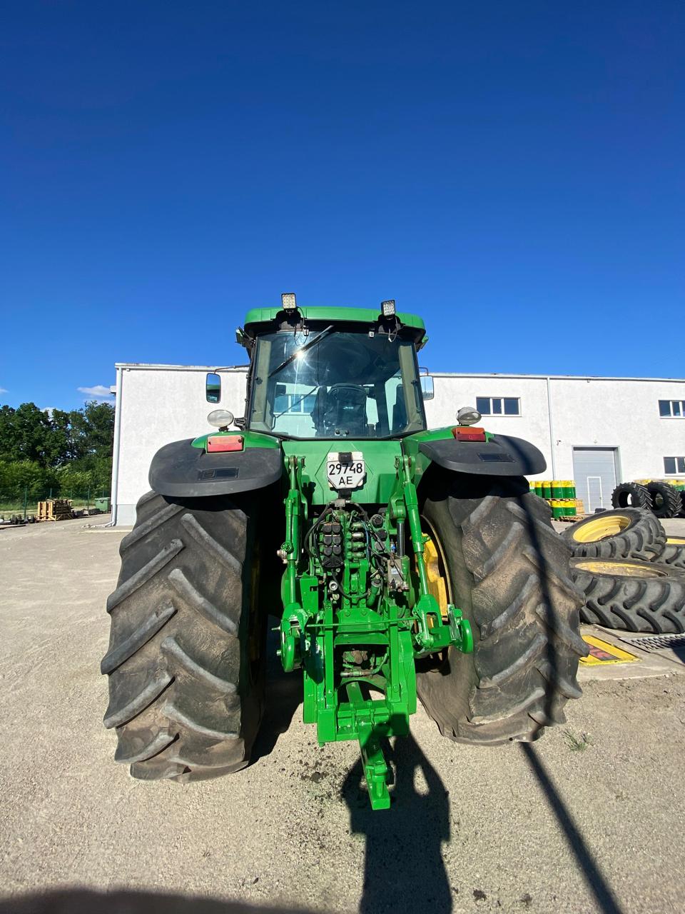 Трактор John Deere - 8520, 2004