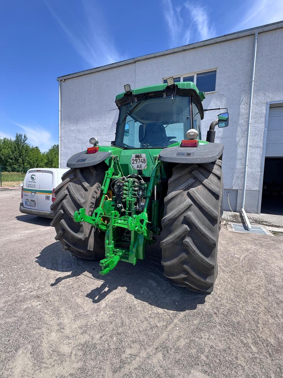 Трактор John Deere - 8520, 2004