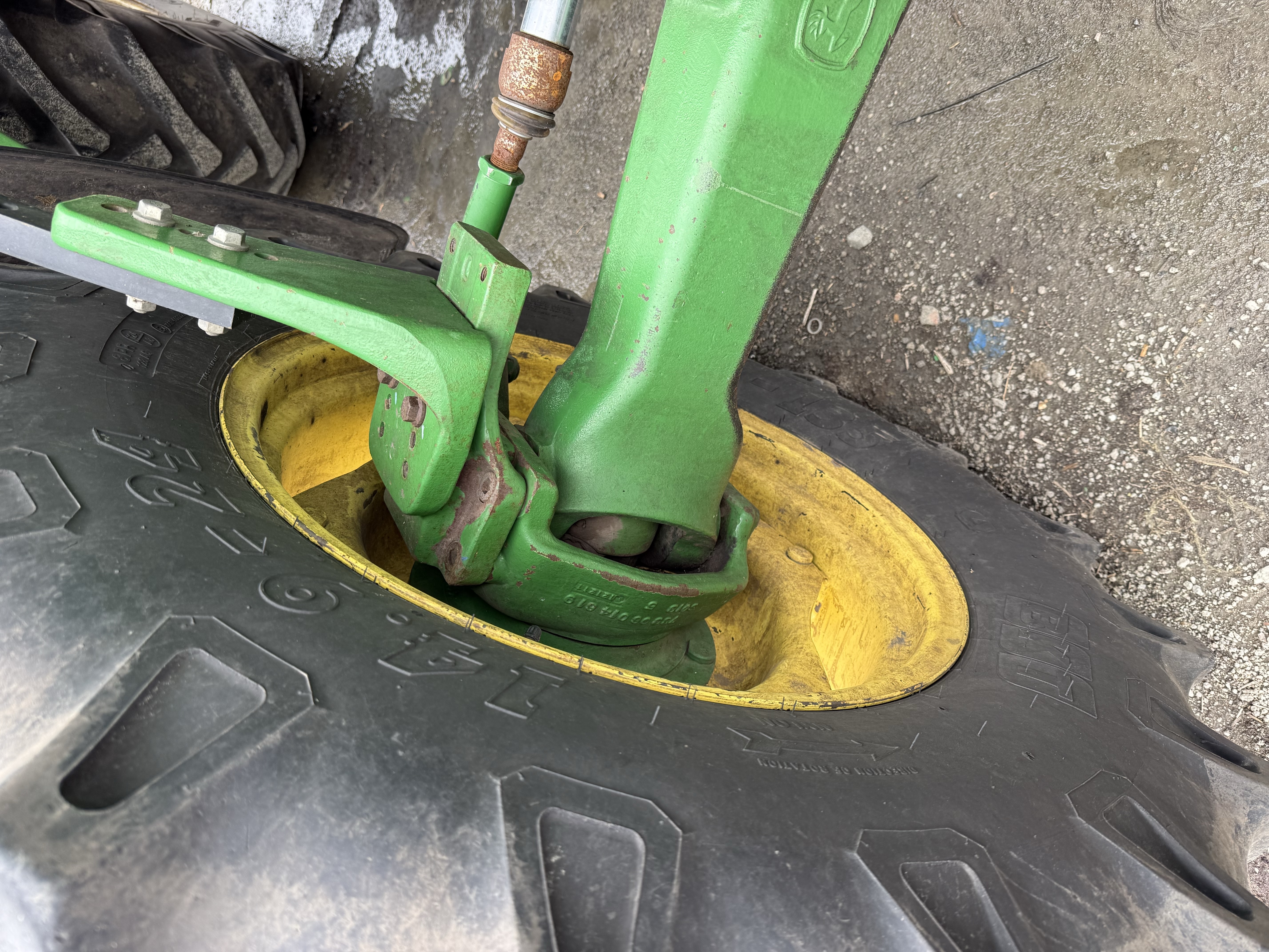 Трактор John Deere - 6130D, 2012