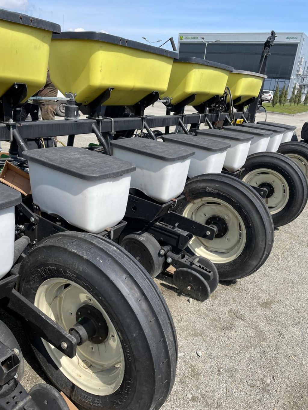 Сівалка John Deere - Tricor, 2013