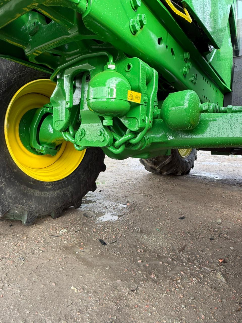 Трактор John Deere - 6215R, 2016