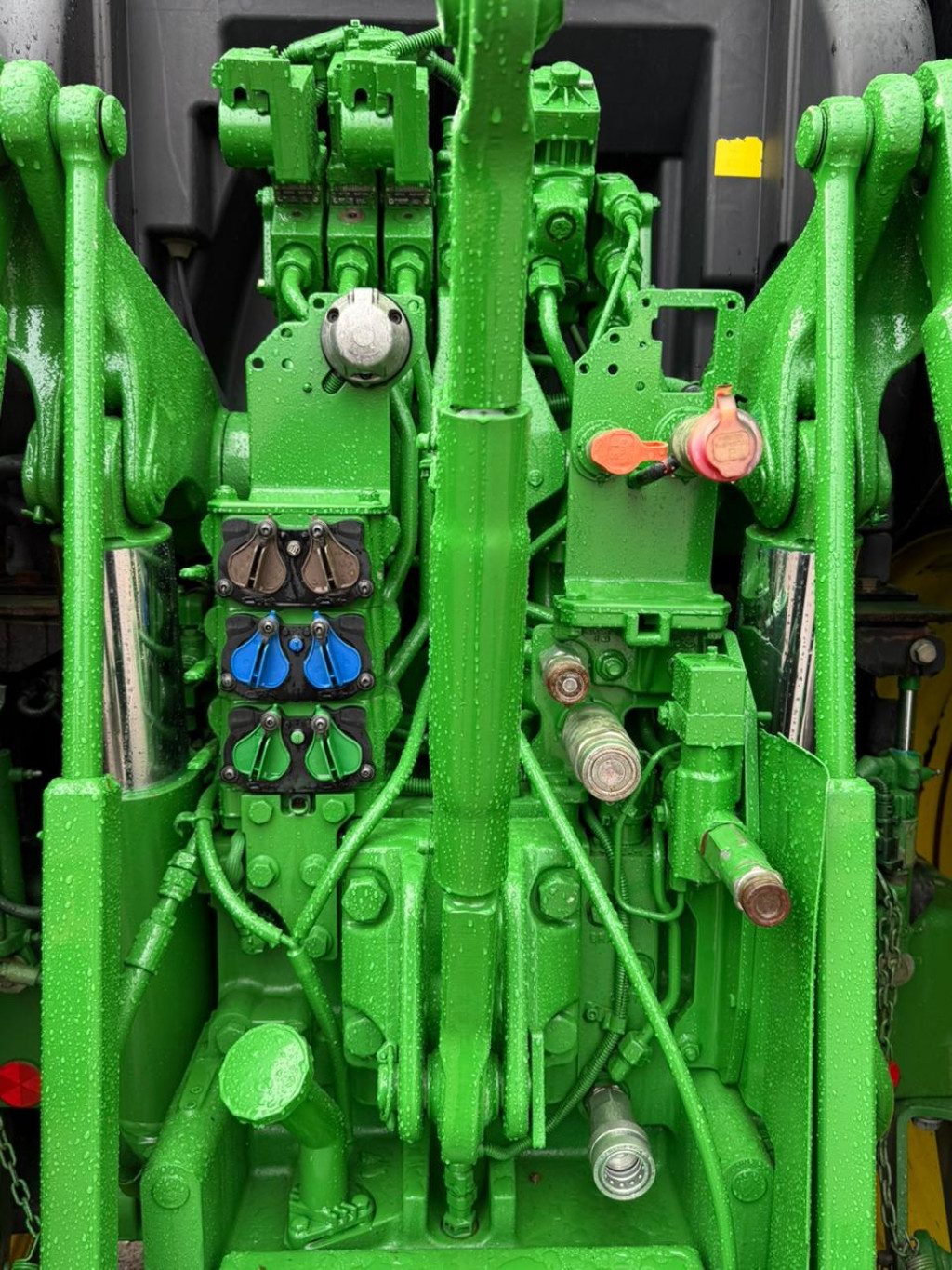 Трактор John Deere - 6215R, 2016