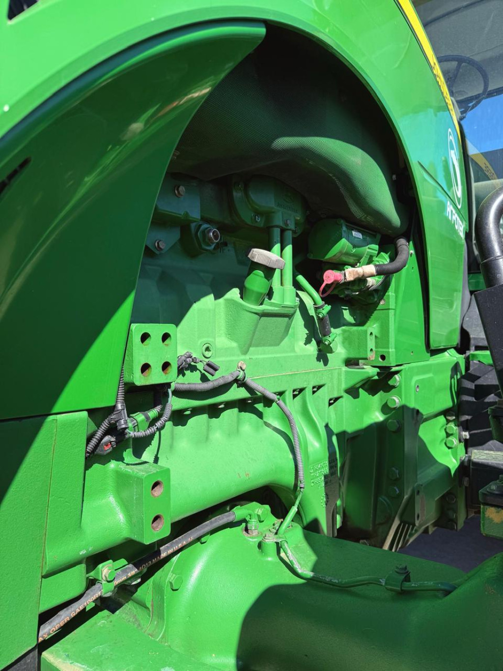 Трактор John Deere - 8310R, 2013