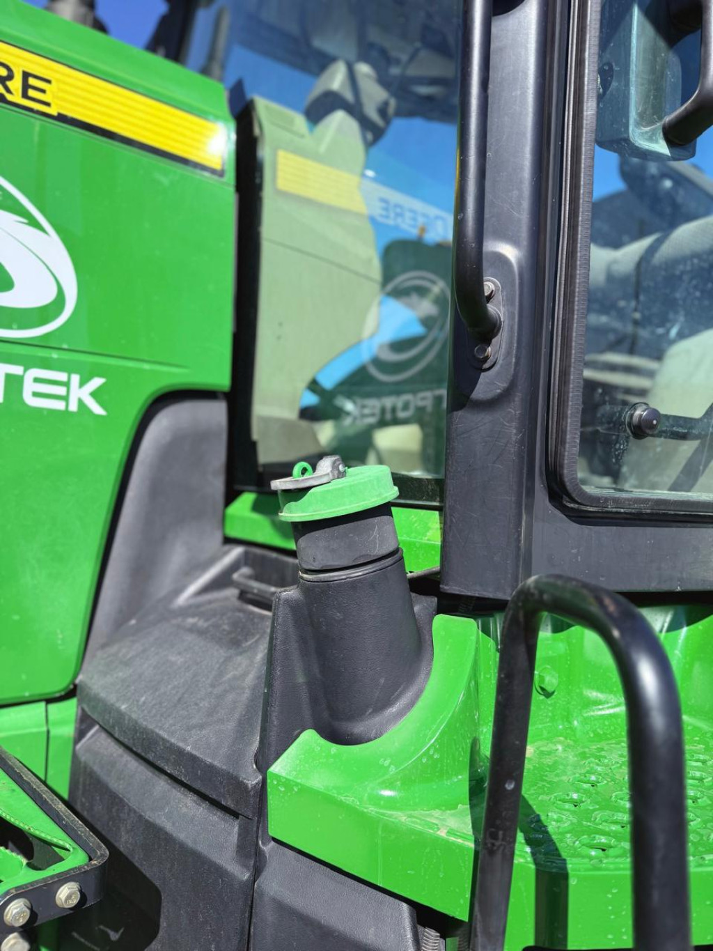 Трактор John Deere - 8310R, 2013