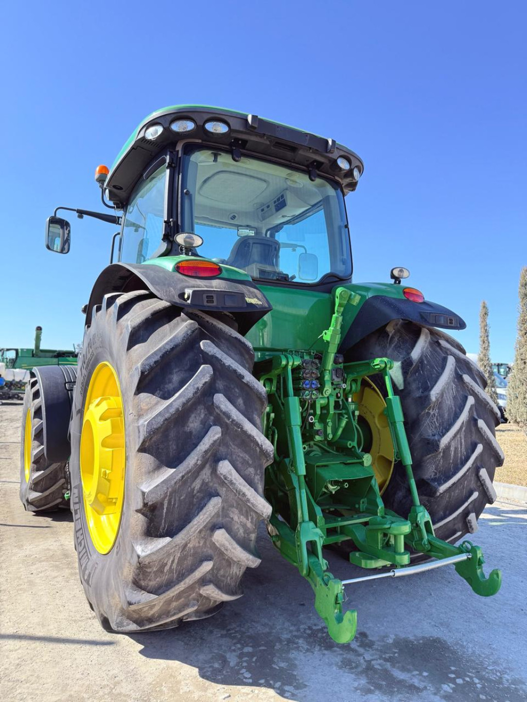 Трактор John Deere - 8310R, 2013