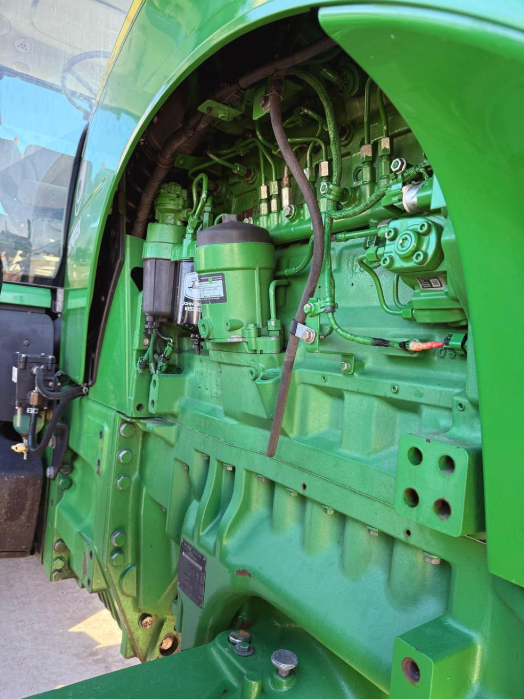 Трактор John Deere - 8310R, 2013