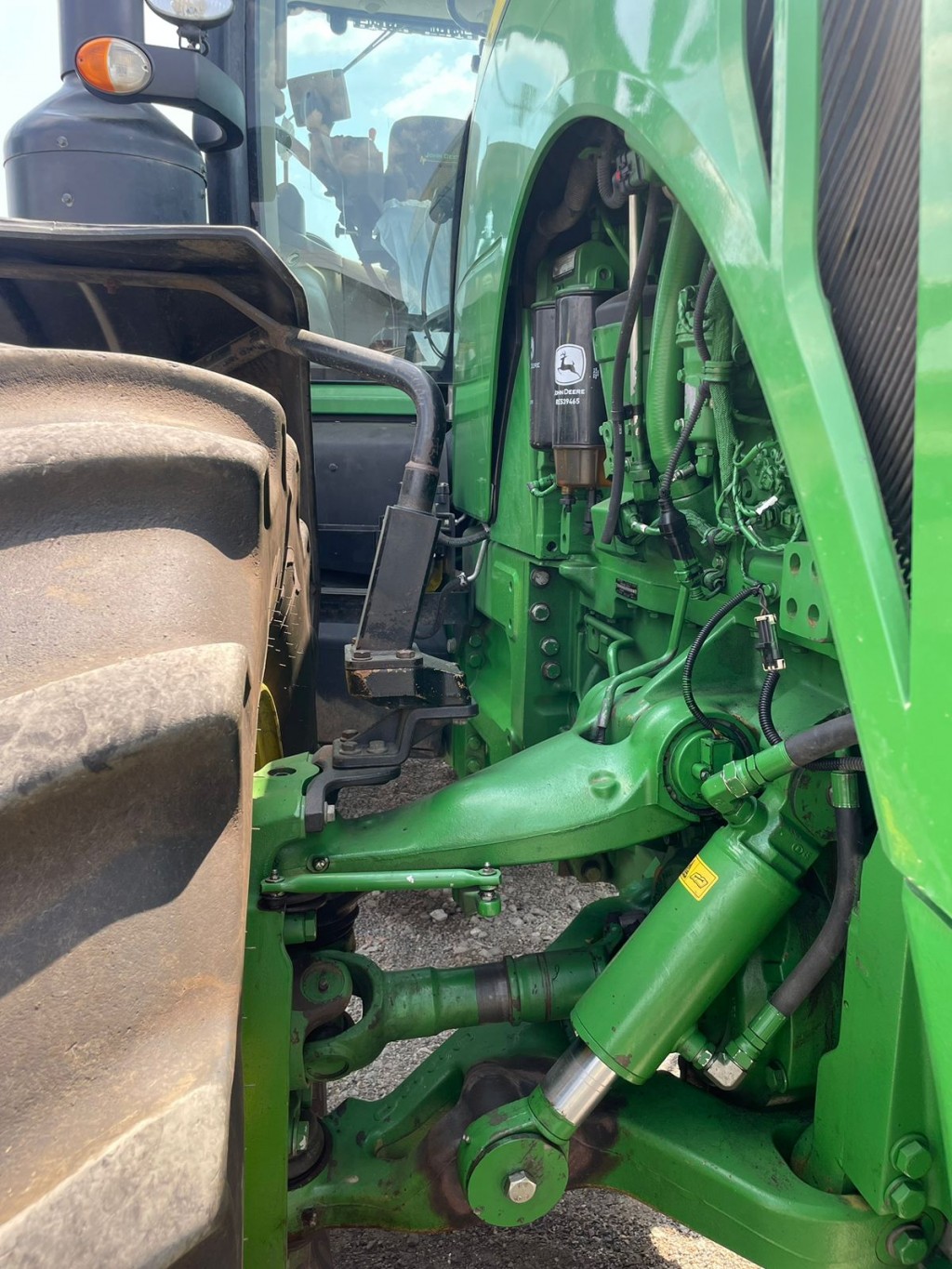 Трактор John Deere - 8335R, 2013