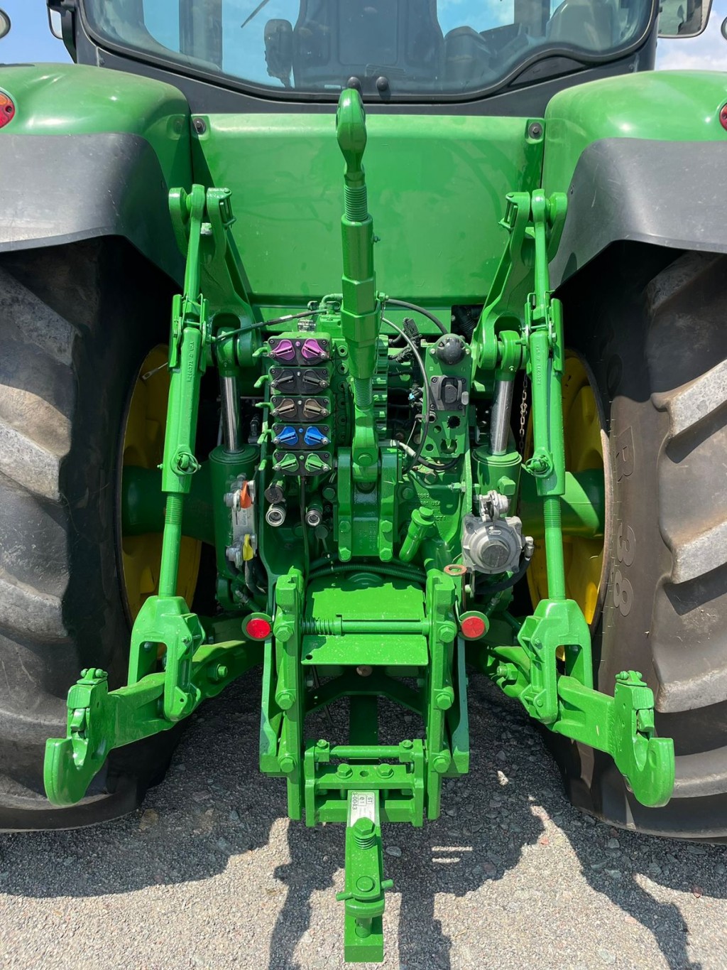 Трактор John Deere - 8335R, 2013