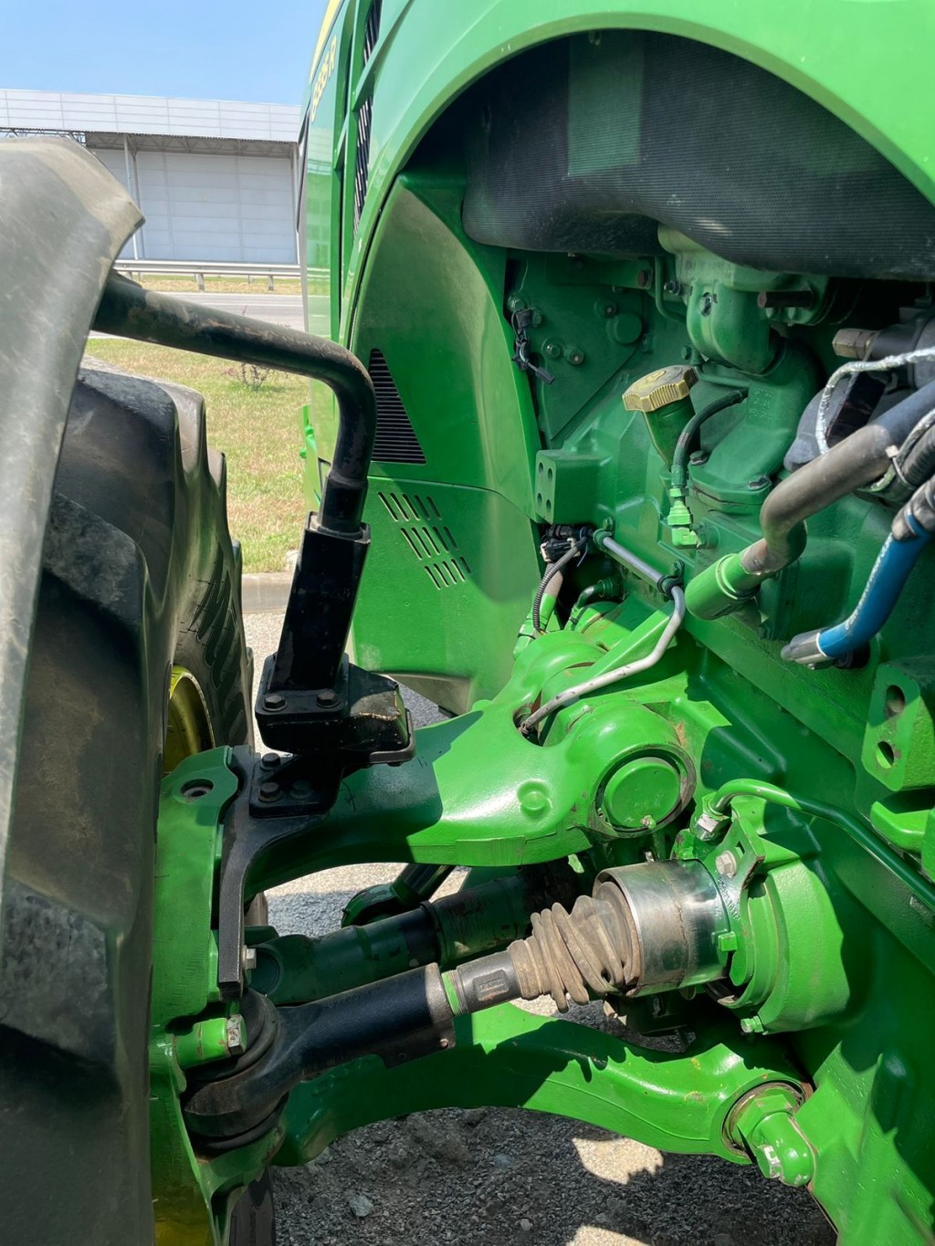 Трактор John Deere - 8335R, 2013