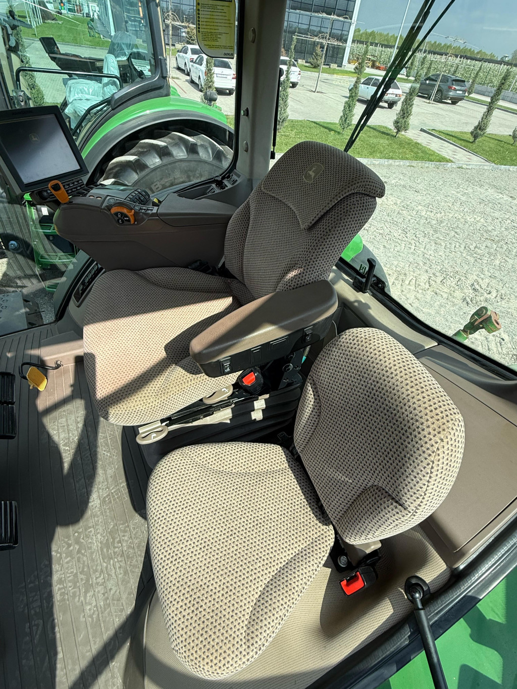 Трактор John Deere - 8320R, 2018